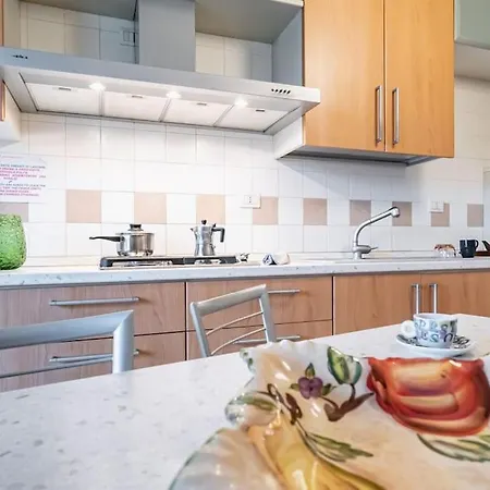 Broletto Park - Affitti Brevi Italia Apartment *